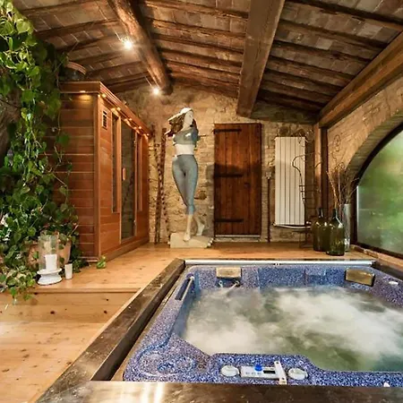 Piaggione Di Serravalle Hotel